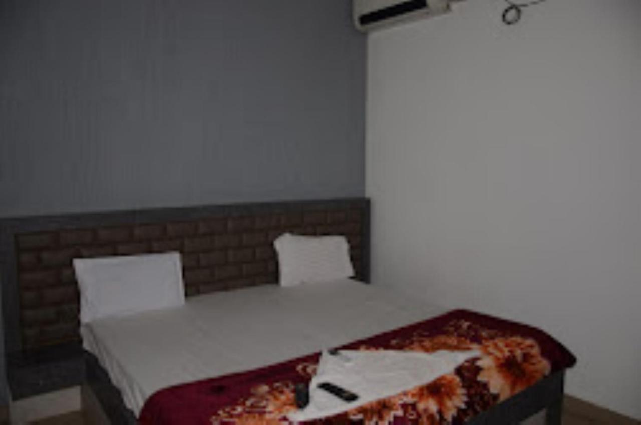 Hotel Rajawat , Madhya Pradesh Vidisha Kültér fotó